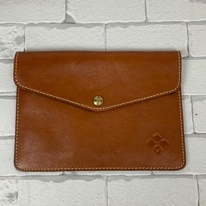 Patricia Nash Brown Leather pouch bag Gold snap close Soft Lining Zip